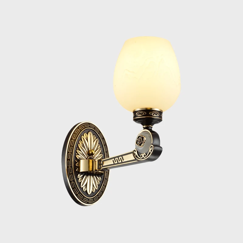 Melkachtig glas snijwerk ovale schans vintage 1 licht woonkamer wandverlichting armatuur zwart en goud Clearhalo