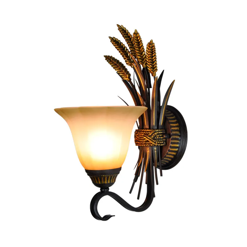 Melkglas Messing Schanslamp Uitlopende 1 Kop Traditionalisme Wandmontage Licht met Tarwe Spike Decor Clearhalo