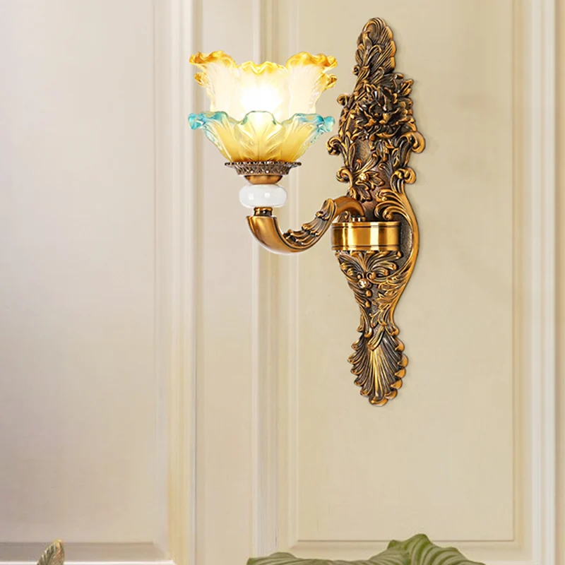 Messing 1/2-kops wandkandelaar Traditionele gele en blauwe glazen slarand wandmontagelamp Clearhalo