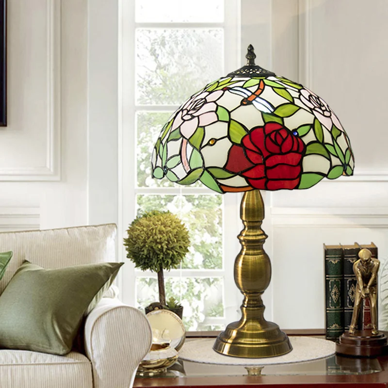 Messing 1-lichts nachtlamp, traditionele groene glazen koepel, taakverlichting met roos- en libellenpatroon Clearhalo