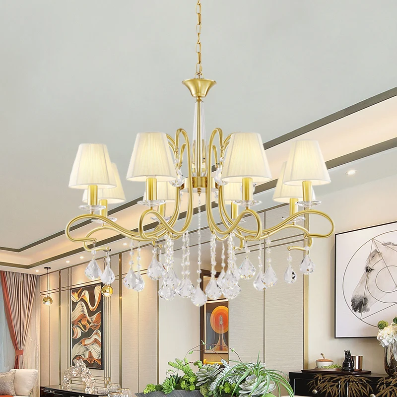 Messing 8-koppige kristallen plafondkroonluchter Landelijke stijl Metallic wervelarm slingerlamp met kegelvormige stoffen...