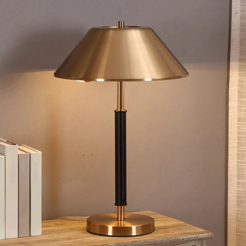 Messing afgeknotte kegel nachtlamp postmoderne 2-lichts metalen tafellamp voor slaapkamer Clearhalo