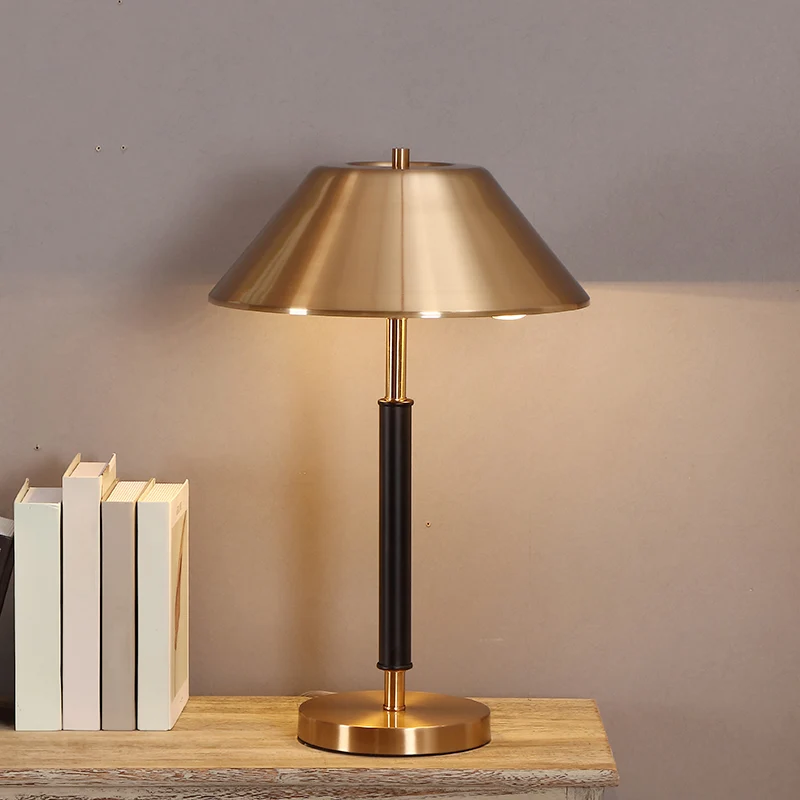 Messing afgeknotte kegel nachtlamp postmoderne 2-lichts metalen tafellamp voor slaapkamer Clearhalo
