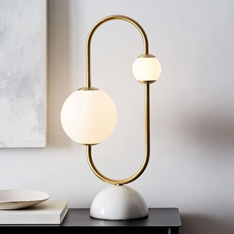 Messing Circuit Design Nachtlamp Postmodern 2 Lampen Wit Glazen Tafelverlichting met Marmeren Voet Clearhalo