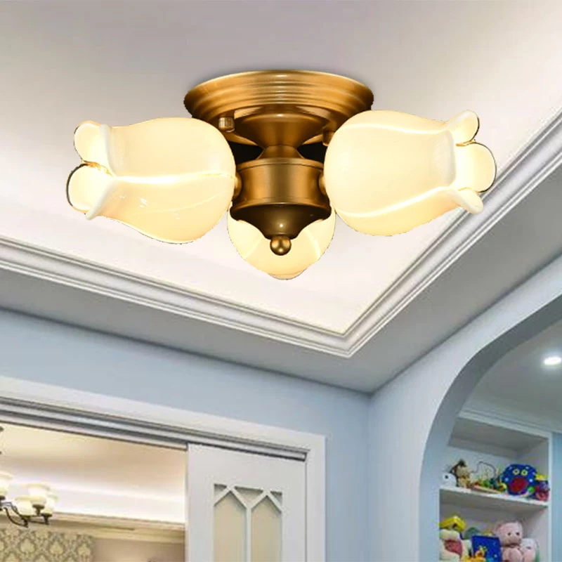 Metaal Messing Plafondlamp Lelie/Tulp 3 Hoofden Romantische Pastorale LED Semi Mount Verlichting voor Woonkamer Clearhalo