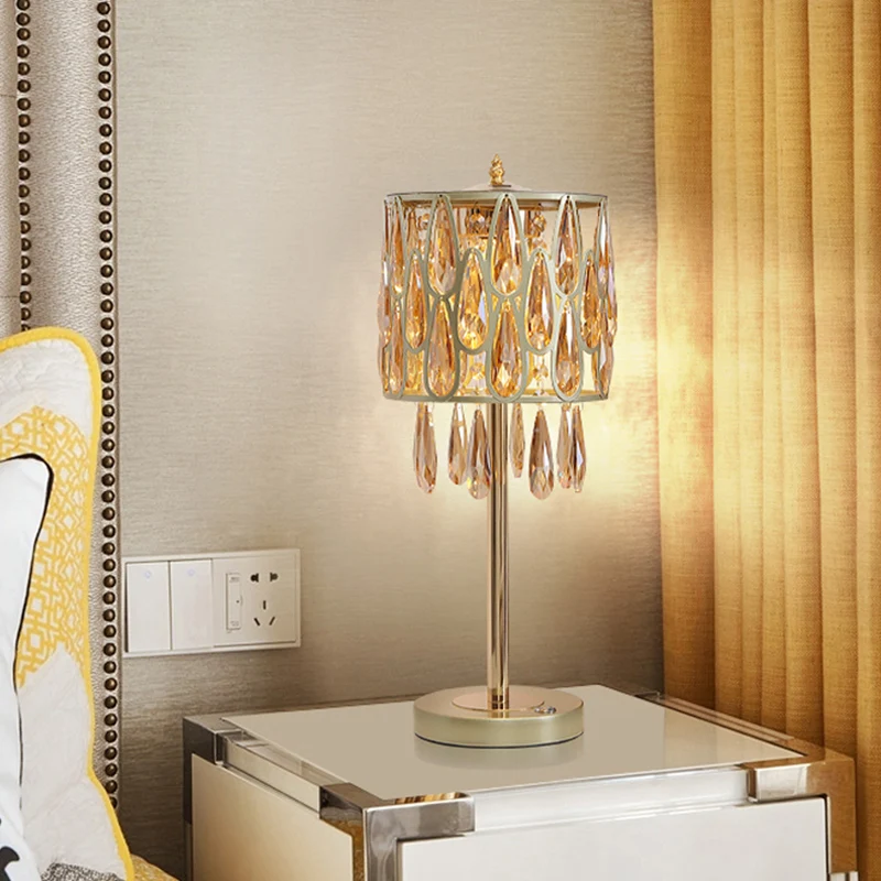 Metaal Zwart/Goud/Champagne Nachtkastje Lamp Drum Schaduw 1 Kop Hedendaagse Tafellamp met Kristallen Regendruppels Ingeleg...