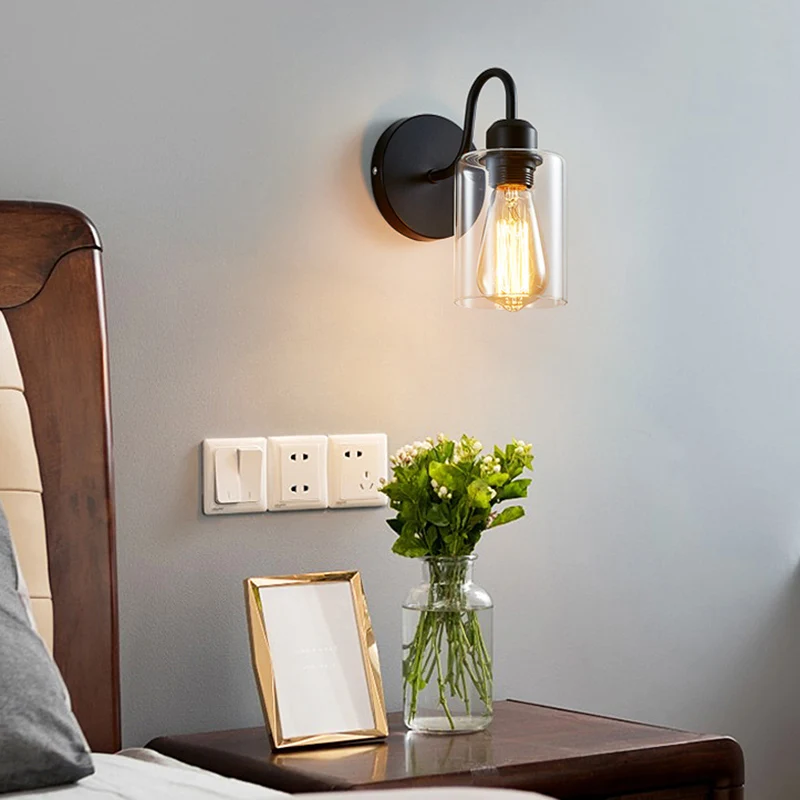 Metaalbewapende wandkandelaar, enkele lichte wandlamp met cilinderglazen kap voor slaapkamer Clearhalo