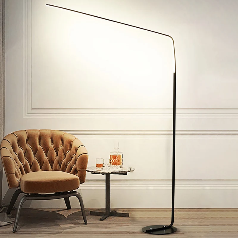 Metal Bend Lineaire vloerverlichting Minimalistische LED-staande lamp met voetschakelaar Clearhalo