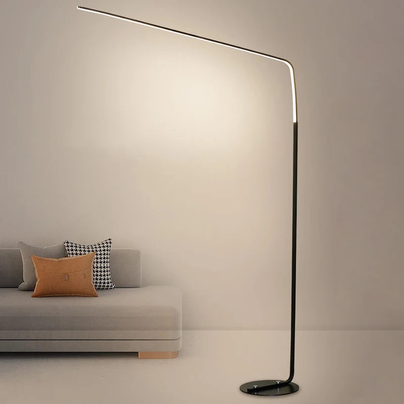 Metal Bend Lineaire vloerverlichting Minimalistische LED-staande lamp met voetschakelaar Clearhalo