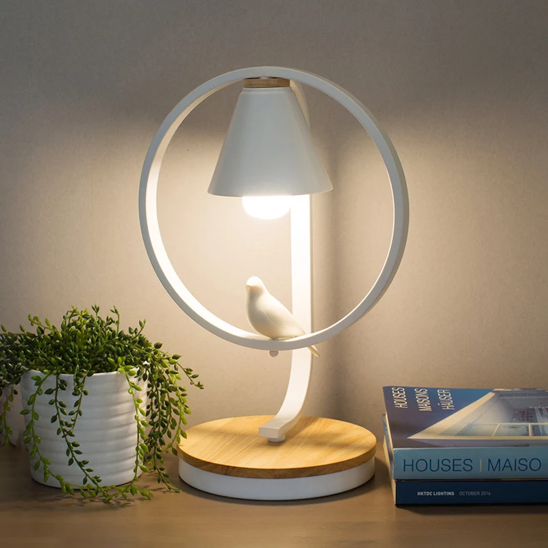 Metalen conische bureaulamp met Pigeon Deco moderne leeslamp wit voor slaapzaal Clearhalo