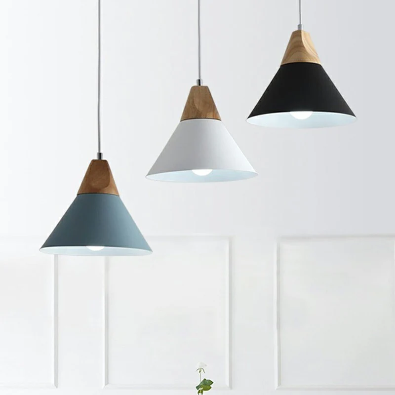 Metalen conische kap hanglamp Scandinavische stijl 3 lampen Houten multilichthanger Clearhalo