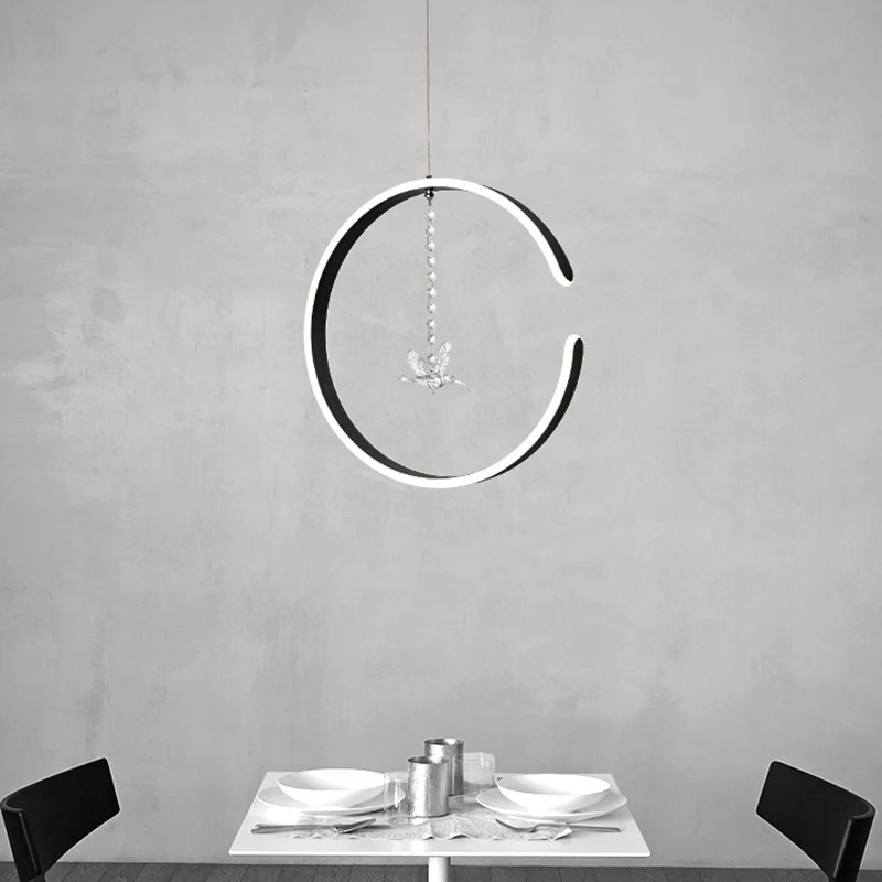 Metalen C-vormige ophangverlichting Minimalisme Zwart/wit LED-hanglampenset met bungelende kristallen vogel warm/wit licht...