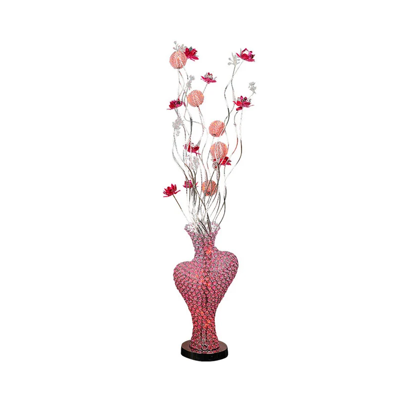 Metalen rode bloem staande lamp uitgesneden hartachtige decoratieve LED-vloerlamp met kristallen ingelegde details Clearhalo