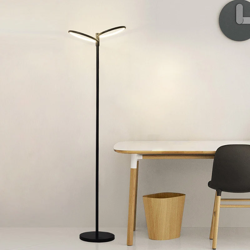 Metalen ronde kap staande lamp, moderne LED zwarte vloerleeslamp voor nachtkastje Clearhalo