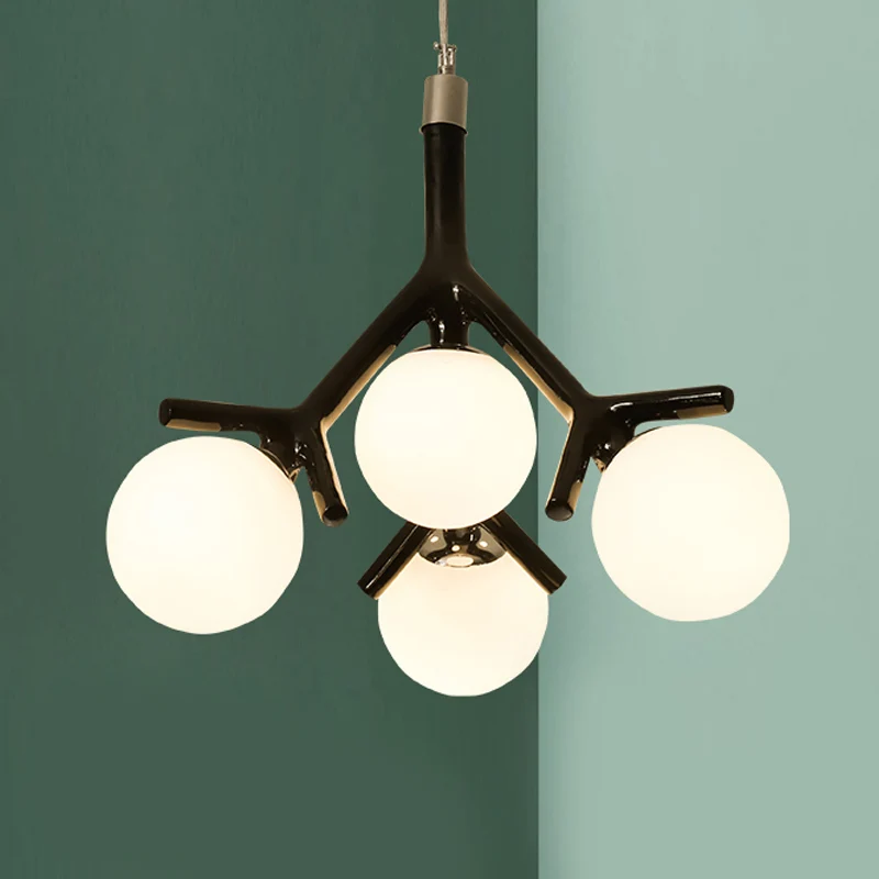 Metalen tak hanglamp met bolschaduw kinderslaapkamer 4 hoofden moderne kroonluchter Clearhalo