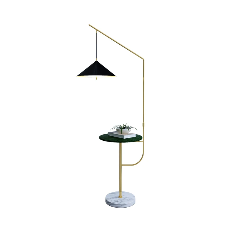 Metallic conische schaduw vloerverlichting Post Modern 1-kops staande vloerlamp zwart en goud met plank Clearhalo