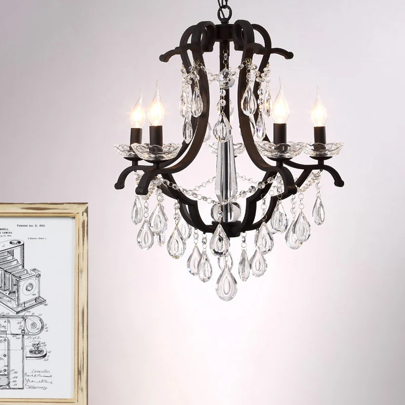 Metallic zwarte hangende kroonluchter Scrollarm 5/6-kops traditionele hangende plafondlamp met kristallen druppel Clearhalo