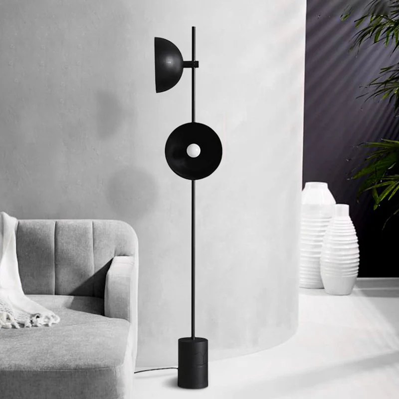 Minimalistische leeslamp met 2 lampen en metalen kap, staande vloerlamp met zwarte afwerking en halve cirkel Clearhalo