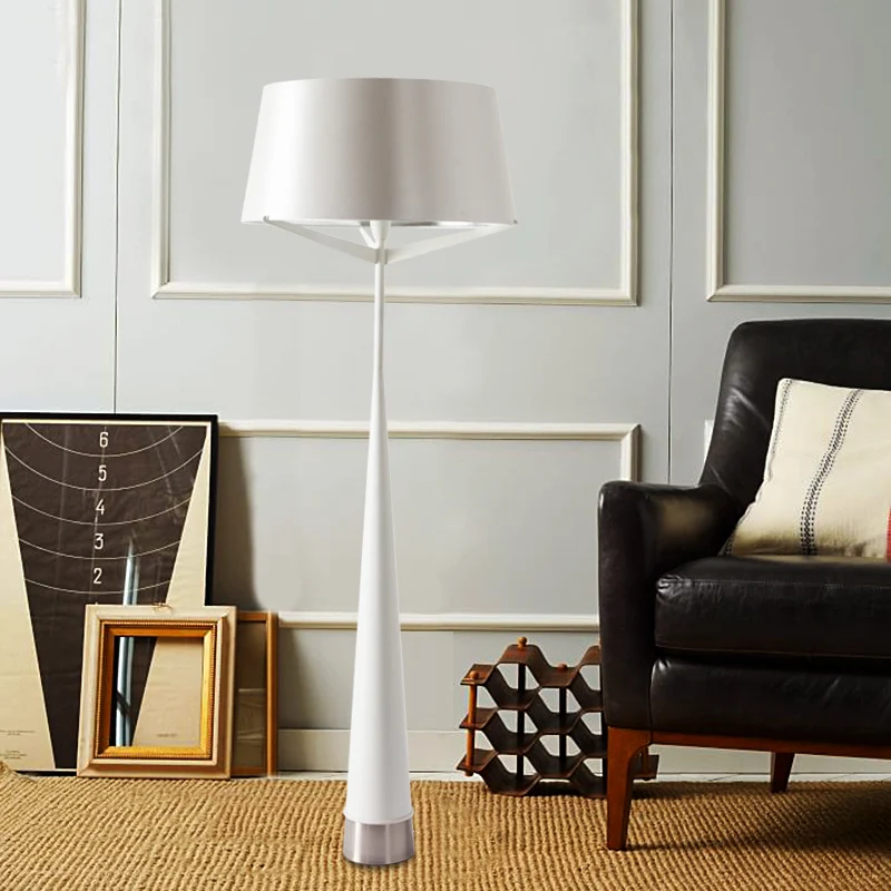 Minimalistische staande lamp trommelvorm, metalen leeslamp met enkele kop de slaapkamer, wit/zwart Clearhalo
