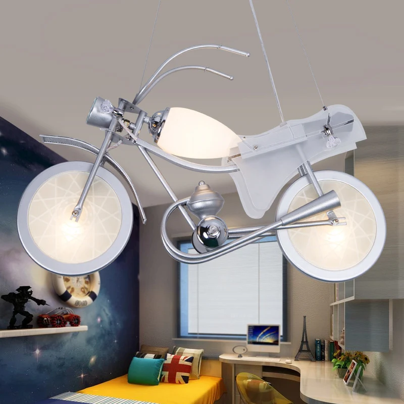 Moderne blauwe creatieve hanglamp Cartoon motorfiets 3-lichts hanglamp voor kinderslaapkamer Clearhalo