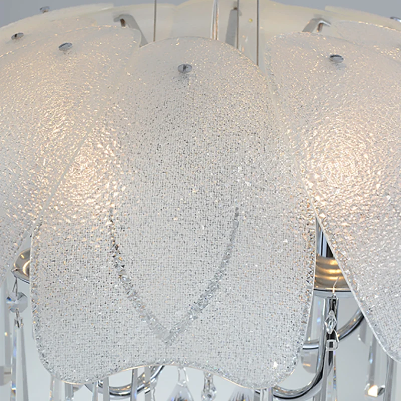 Moderne bloemenkroonluchter met licht getextureerde glazen kap 5-lichts chromen plafondlamp met kristallen druppel Clearhalo