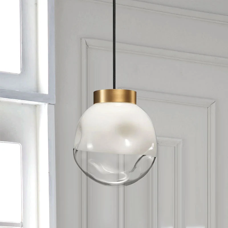 Moderne bolvormige hanglamp, wit en helder glas met kuiltjes, 1-koppig hangend plafondlampje naast het bed messing Clearhalo