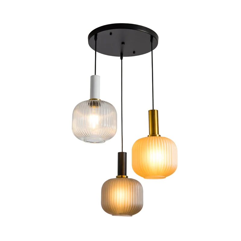 Moderne clusterpothanger van gekleurd geribbeld glas met 3 lampen en gouden hangende verlichtingsarmatuur Clearhalo