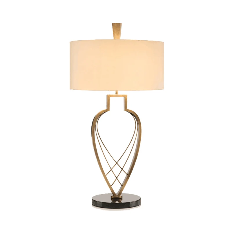 Moderne Drum Nachttafellamp Stof 1 Lamp Studeerkamer Leeslamp Beige met Gouden Urn Frame Basis Clearhalo