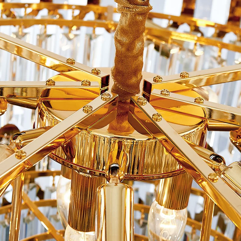 Moderne gelaagde kroonluchter licht gefacetteerd helder kristal prisma 8 lichts gouden hanglampset Clearhalo