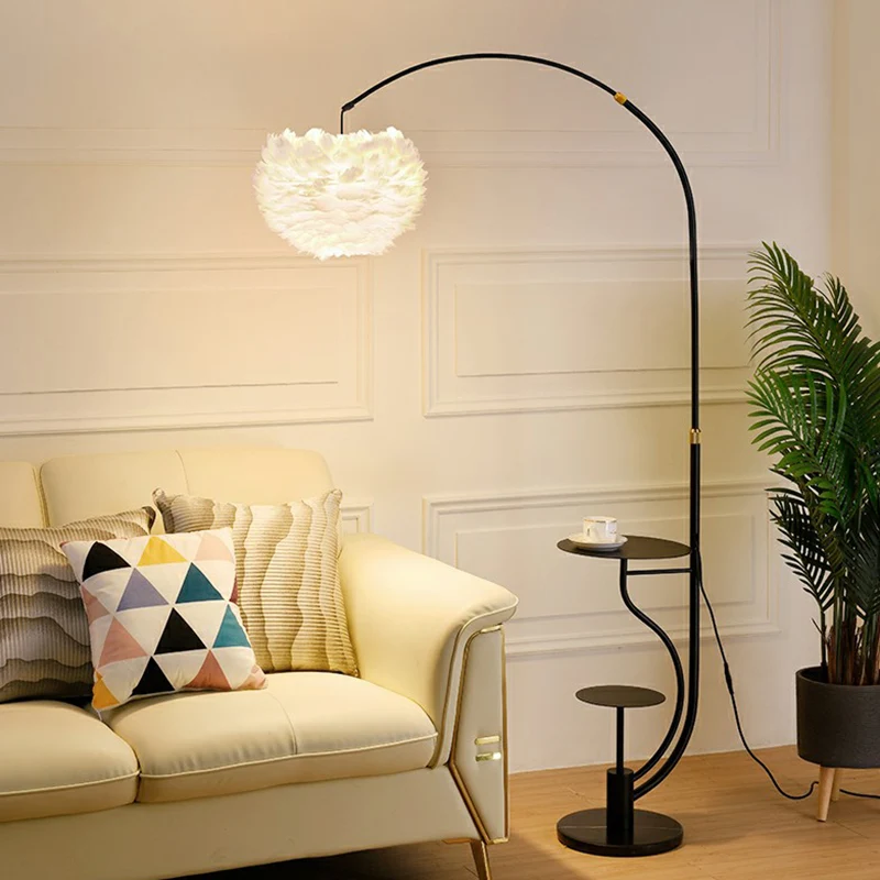 Moderne halfronde vloerlamp Feather Single Woonkamer Gebogen staande lamp met dienblad Clearhalo
