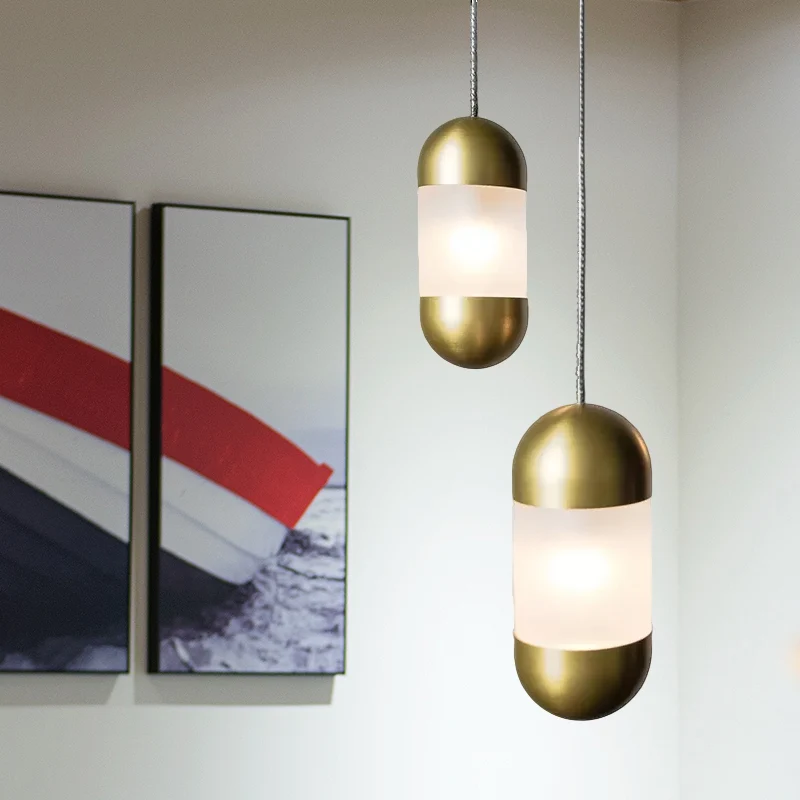 Moderne hanglamp met 1 lamp, koperen pil-hangende plafondlamp met matglazen kap Clearhalo