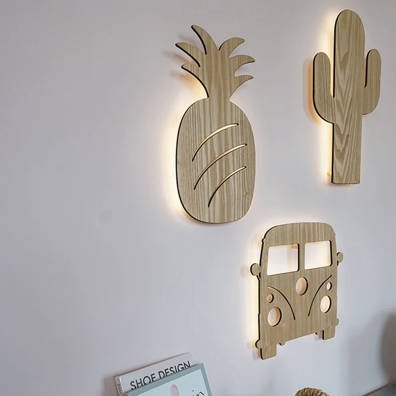 Moderne led-sconce-verlichting met houten kap beige auto/ananas/cactus wandgemonteerd licht voor slaapkamer Clearhalo