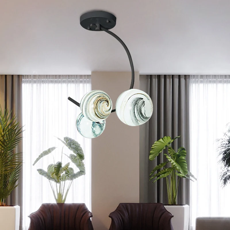 Moderne stijl 3/5-lichts kroonluchterlamp met mondgeblazen glazen kap, zwart/witte afwerking, wereldwijde hanglamp Clearhalo