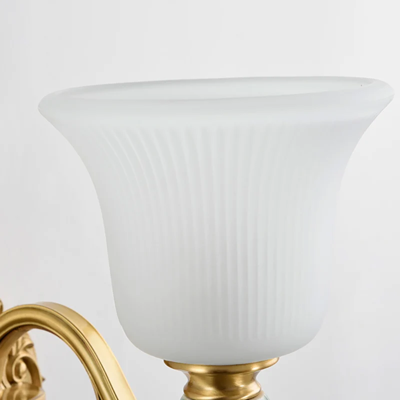 Moderne stijl Bell wandmontagelamp 1/2-lamps matglazen wandlamp met gouden gebogen arm en keramische decoratie Clearhalo