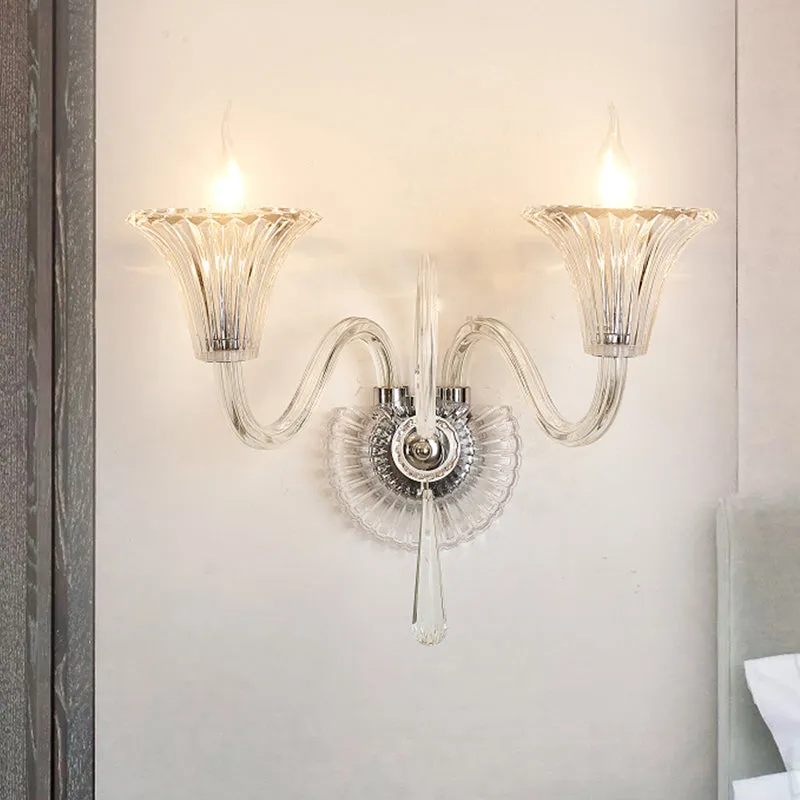 Moderne stijl uitlopende wandlamp, 2-lichts helder glazen wandmontage armatuur met kristallen accent Clearhalo