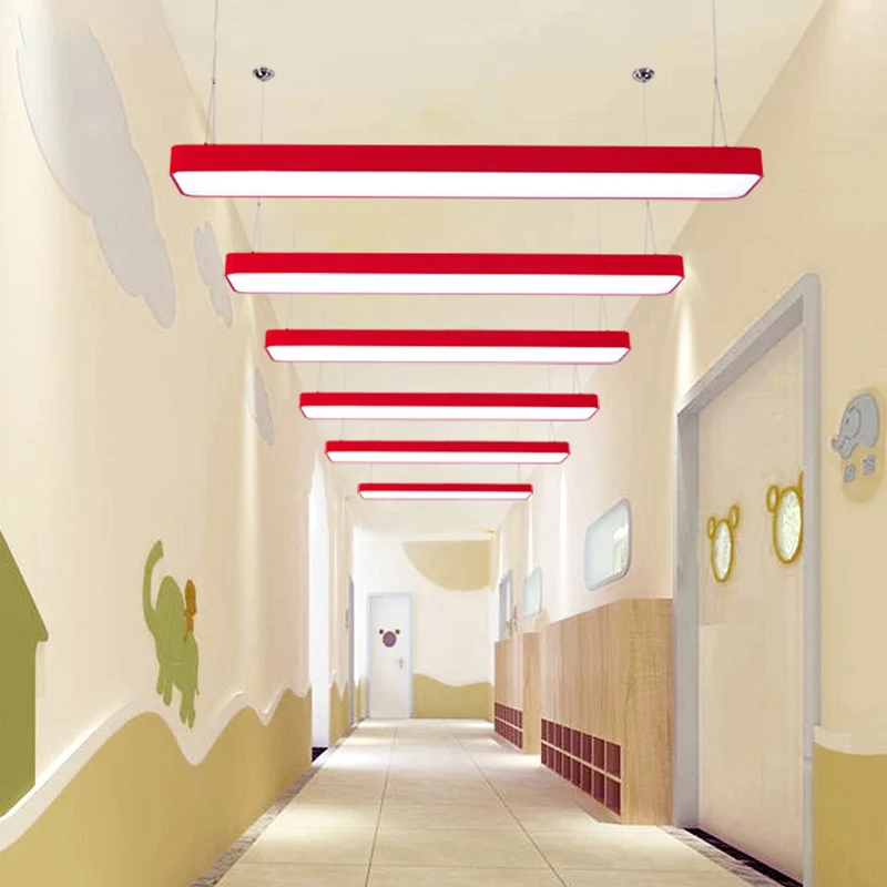 Moderne stijlvolle rechthoekige hangende kroonluchter acryl LED rood/geel/blauw/groen hanglicht warm/wit licht voor kantoo...