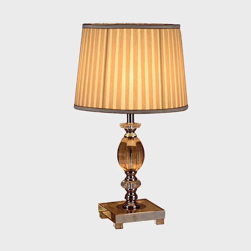 Modernistisch lettertype nachtkastje licht helder kristal 1 lamp slaapkamer bureauverlichting beige met geplooide kap Clea...