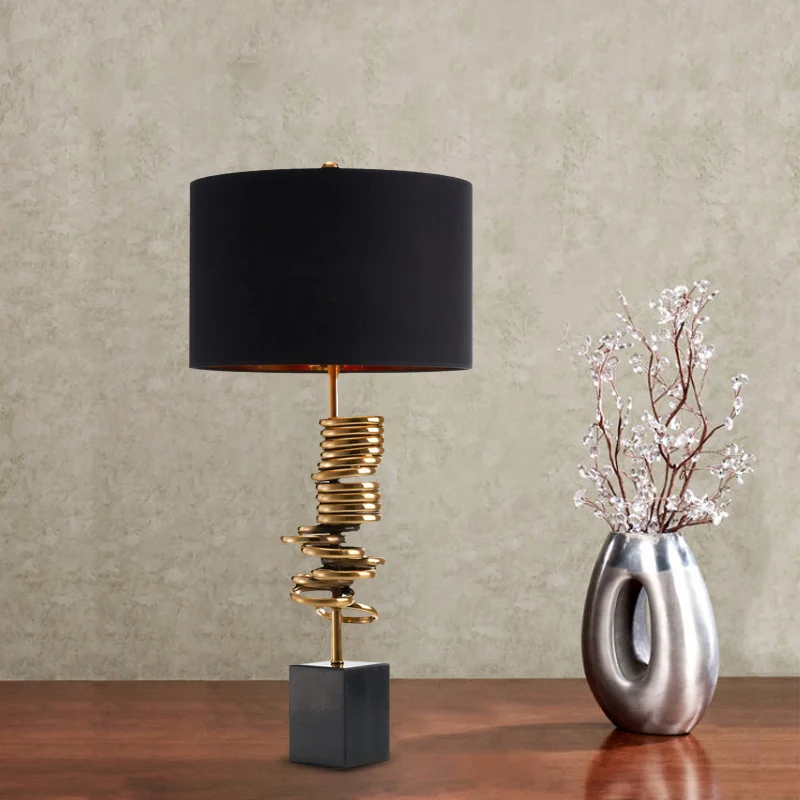 Multi Halo Ring Tafellamp Modern Metaal 1 Lamp Messing Nachtkastje Lamp met Trommel Zwarte Stoffen Kap Clearhalo
