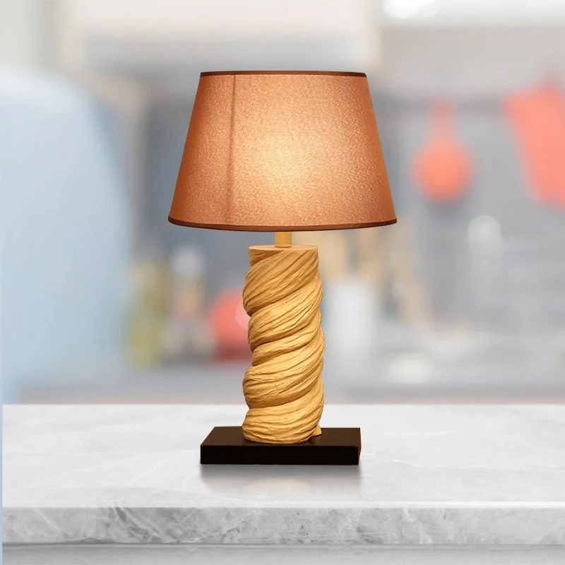 Nachtkastje van conische stof, traditionele slaapkamer-bureaulamp met 1 lichtpunt wit/bruin met gedraaide harskolom Clearhalo