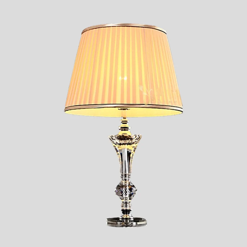 Nachtkastjelamp met 1 kop, modernistische afgeschuinde kristallen leeslamp beige Clearhalo