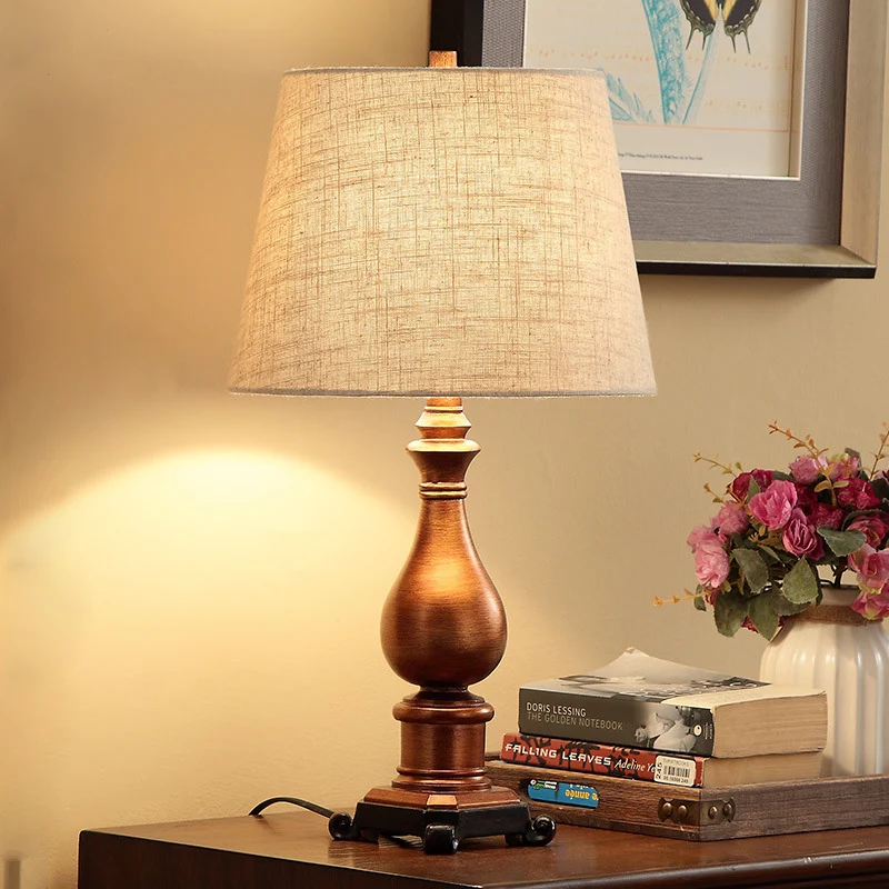 Nachtlamp met 1 kop, vintage taps toelopende stoffen tafelverlichting bruin met harsvaasbasis Clearhalo