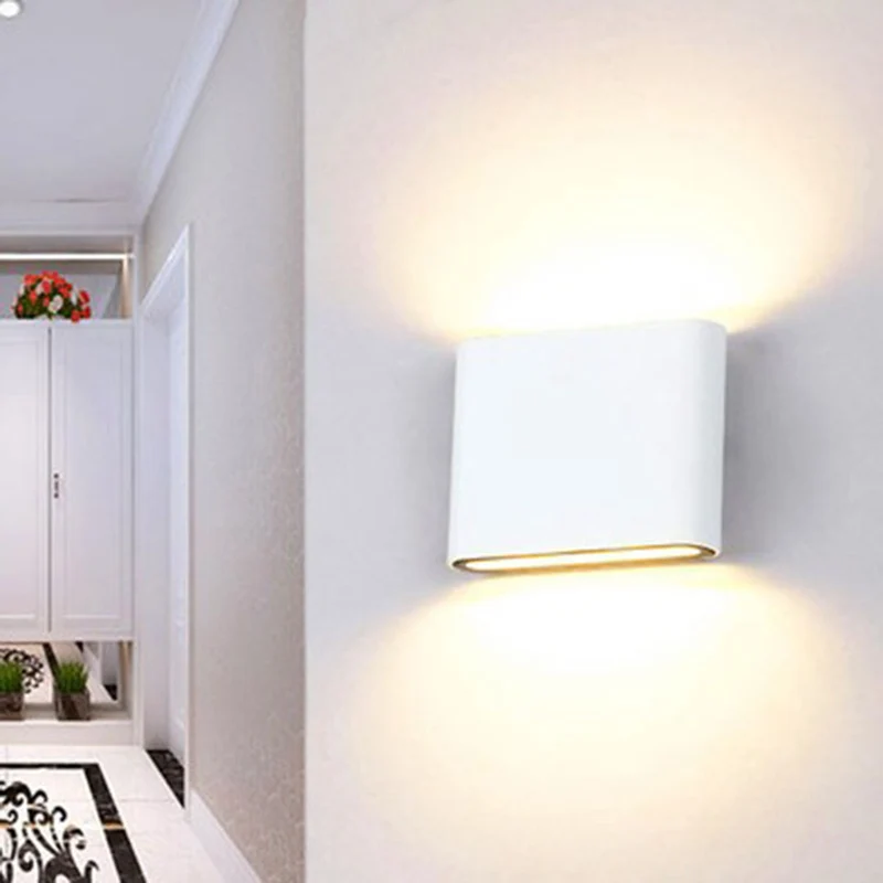 Op- en neerwaartse verlichting Wandmontage Lichtarmatuur Eenvoud Waterdicht Schanslicht voor woonkamer Clearhalo
