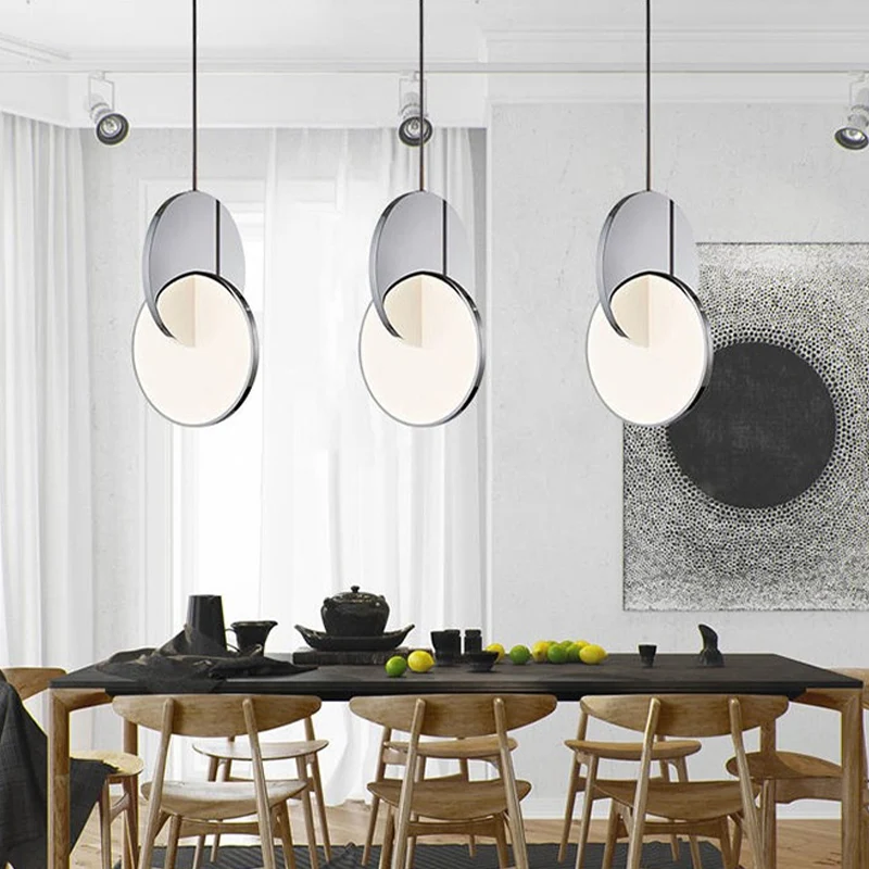 Nieuwigheid Minimalistische LED-slingerlamp Chroom/goud Vergrendelde schijfplafondhanglamp met acrylkap, 7"/10" W Clearhalo