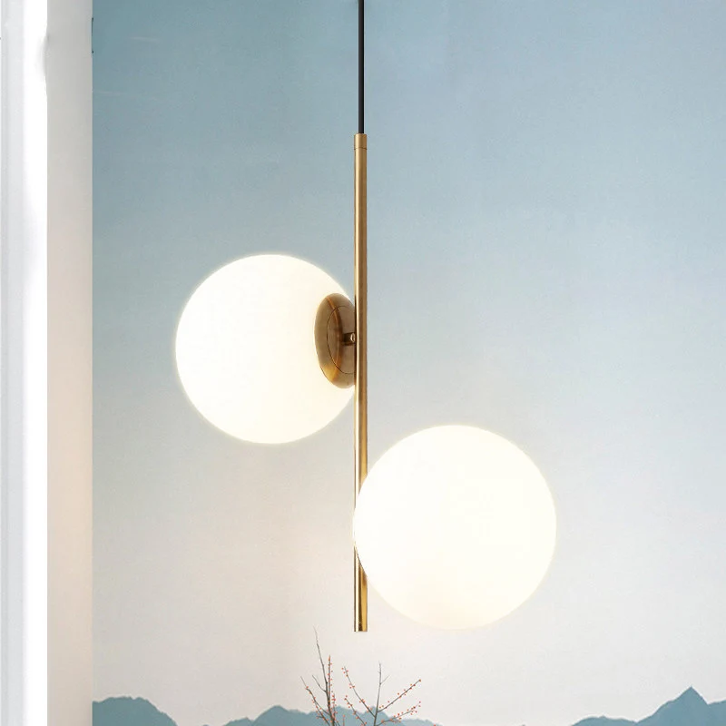 Nordic 2-lichts kroonluchterverlichting Gold Sphere hanglampset met opaalglazen kap Clearhalo