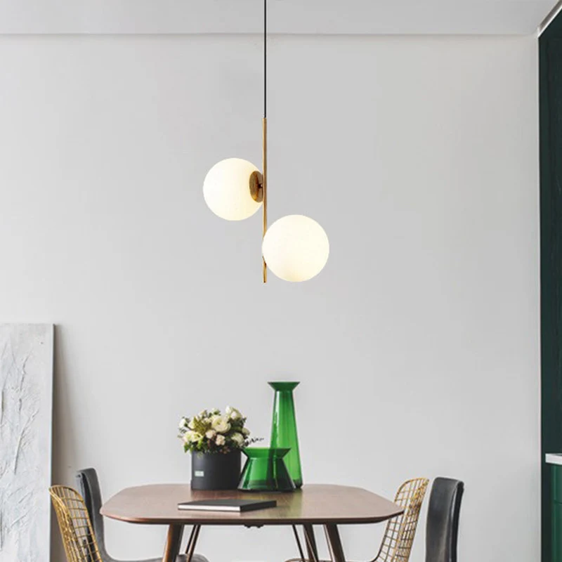 Nordic 2-lichts kroonluchterverlichting Gold Sphere hanglampset met opaalglazen kap Clearhalo