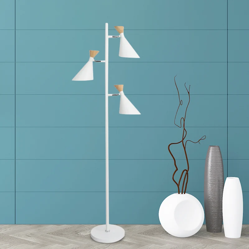 Nordic Flaring Vloerleeslamp Metallic 2/3 Heads Studeerkamer Stand-up Lamp wit Clearhalo
