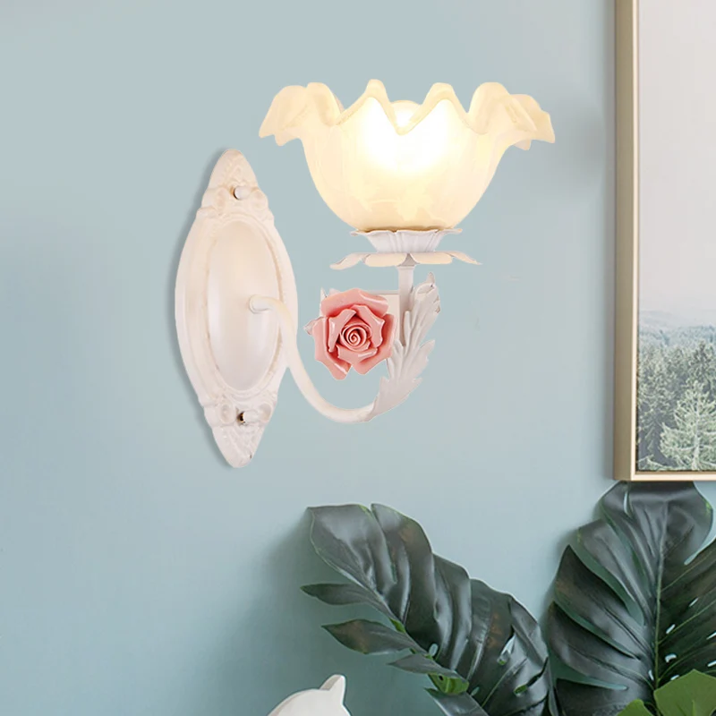 Opaal glazen bloem schanslamp American Garden 1-lamps woonkamer wandlamp lichtbruin/wit Clearhalo