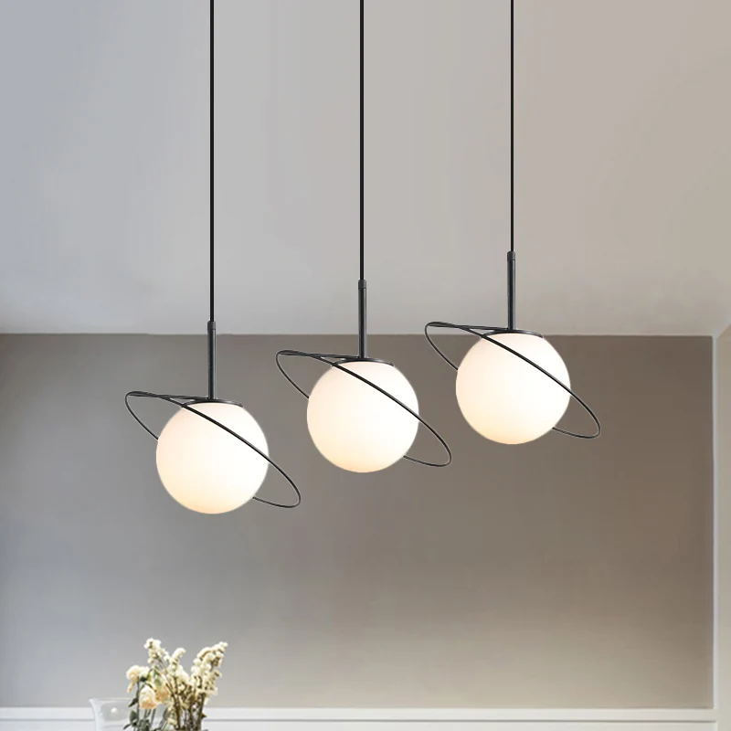 Opaal mat glazen planeet multi-licht hanglamp postmodern 3 lampen zwarte hanglampenset boven eettafel Clearhalo
