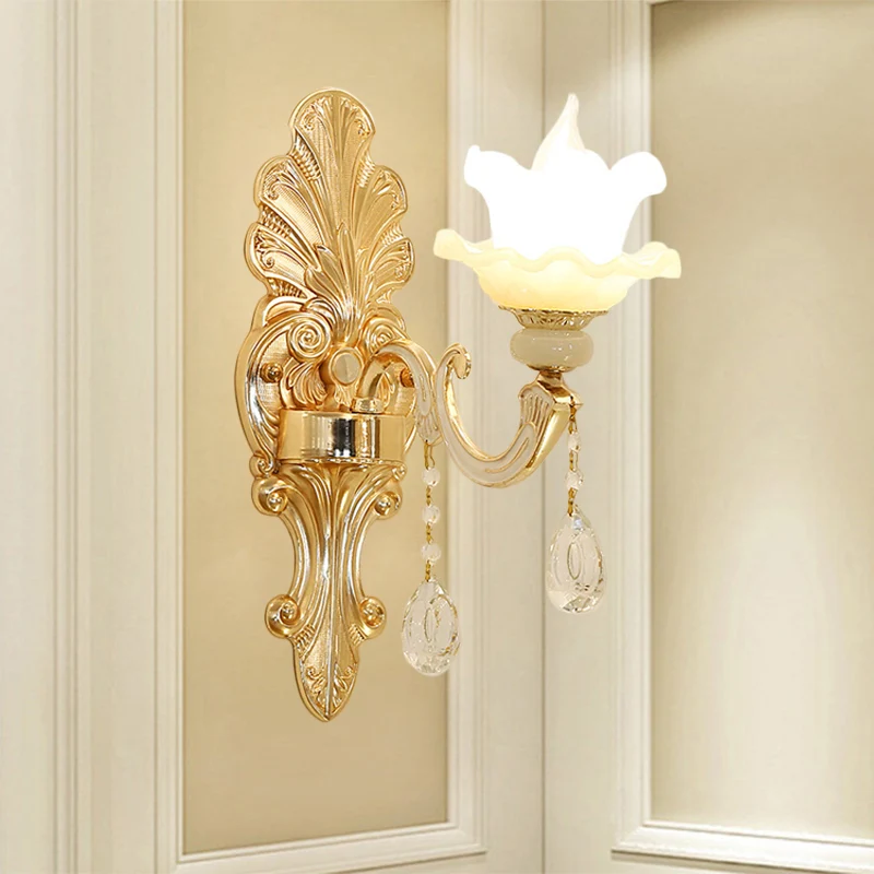 Opaalglas goudkleurige wandkandelaar Bloemkap Enkel licht Mid Century wandgemonteerd licht Clearhalo