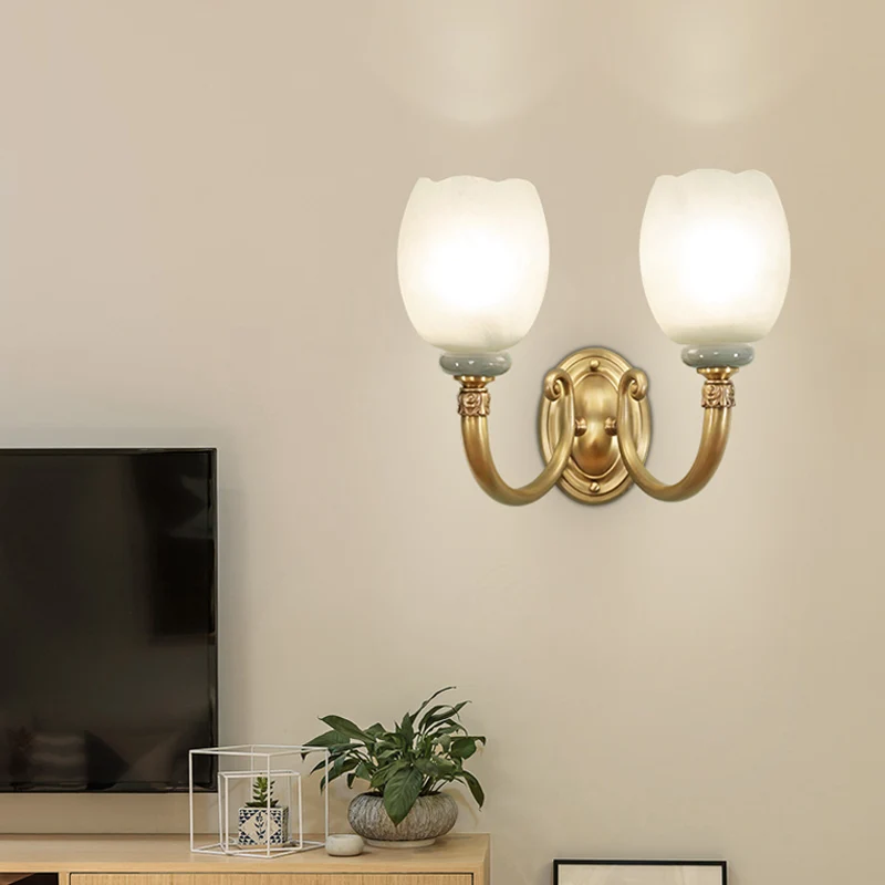Opaline glazen bloemblaadje wandlamp vintage stijl 1/2-licht woonkamer blaker lichtarmatuur messing Clearhalo